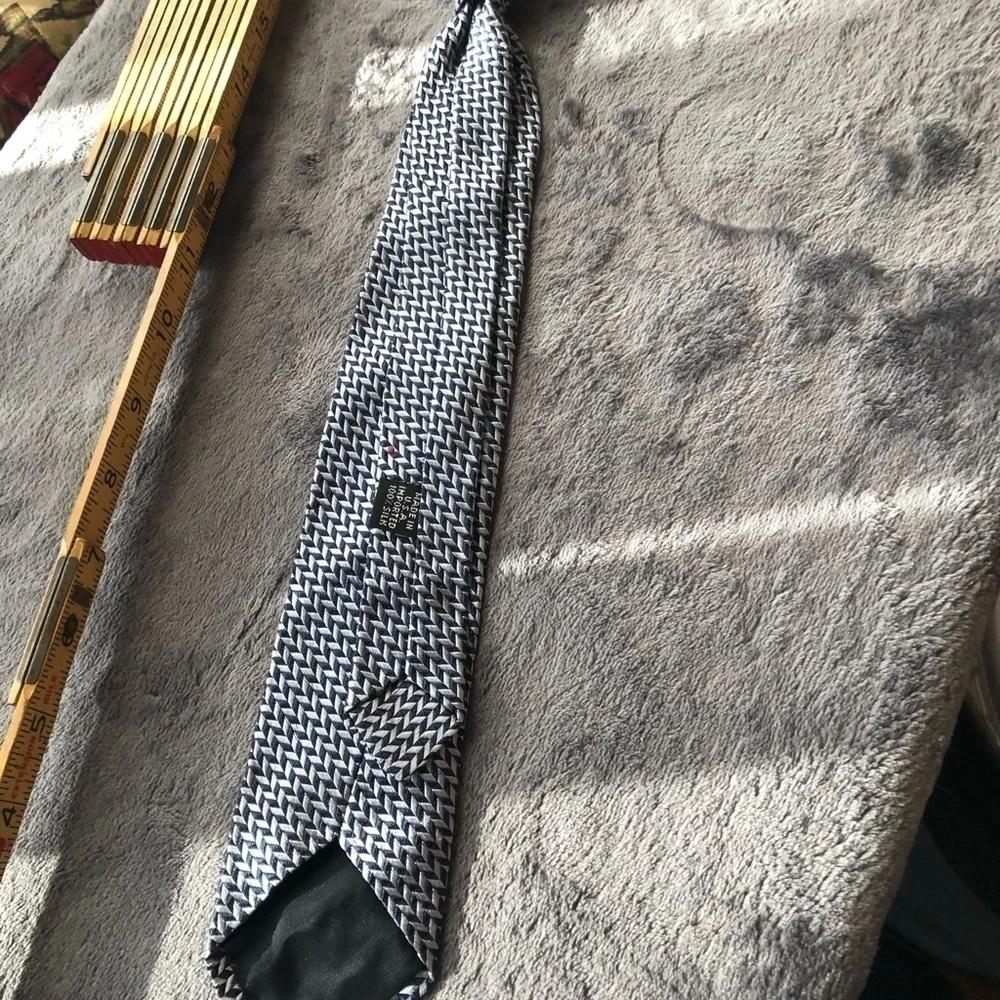 👦👔kids' Silk Snap-On‎ Tie - Black & Silver